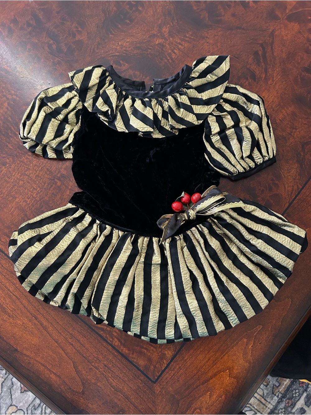 VTG I’m Wearing Klöz Toddler 2 Black Velvet Gold Metallic Holiday Dress USA